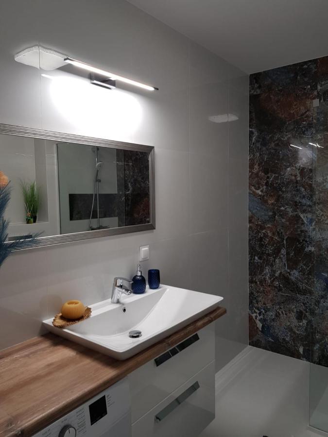Apartament City View Wes Quality Suite Poznan Ngoại thất bức ảnh