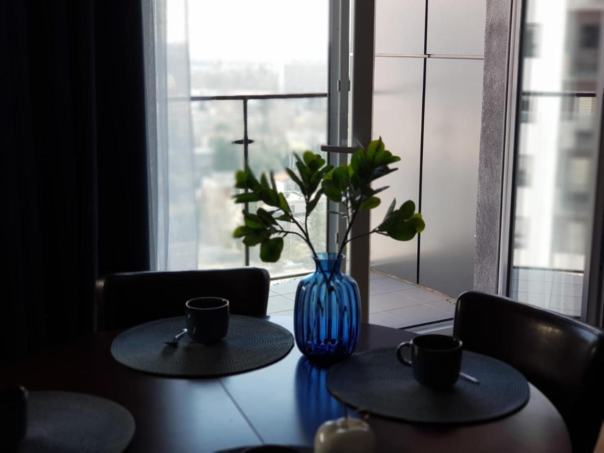 Apartament City View Wes Quality Suite Poznan Ngoại thất bức ảnh